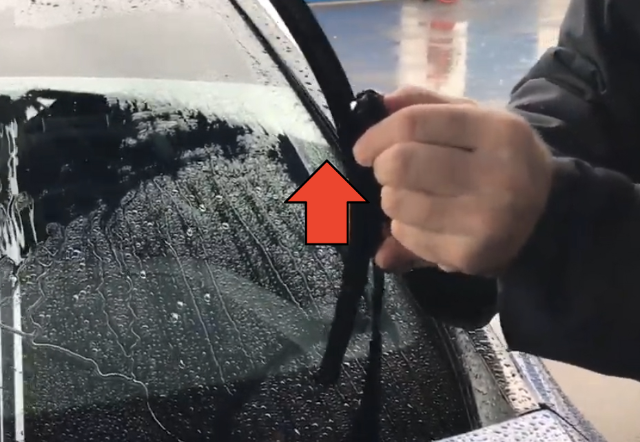 How To Change Wiper Blades On A Smart Forfour Car Ownership AutoTrader