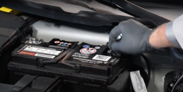 How to replace the car battery on a Porsche 718 Cayman - Car Ownership ...