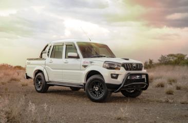 Mahindra Pik-Up vs GWM P Series vs JAC T8: which one has the best infotainment system?