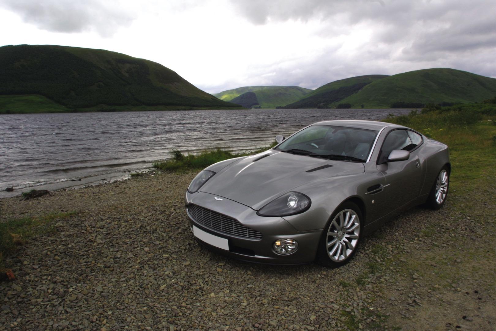 Aston Martin Vanquish