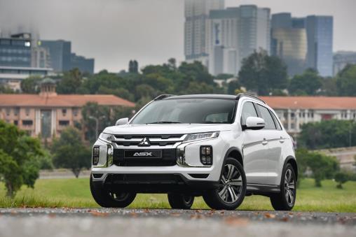 Mitsubishi ASX vs Suzuki Vitara vs Toyota C-HR: which one has the best infotainment system?