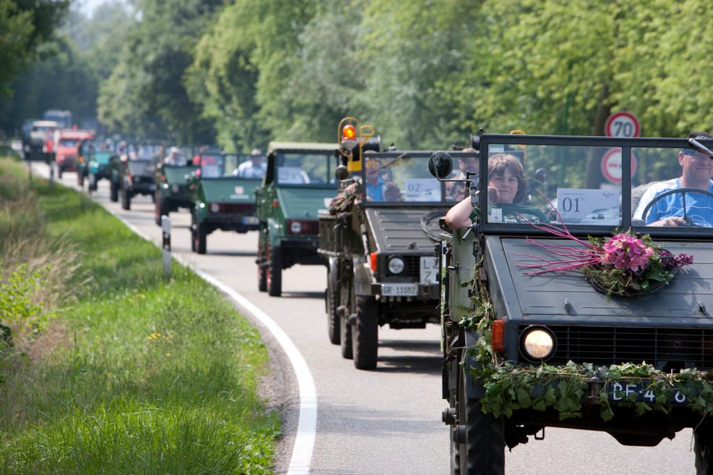 MANET Unimog