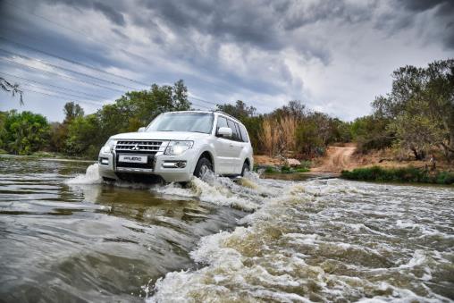 Top 3 things you need to know about the Mitsubishi Pajero Legend 100
