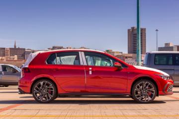 Check out the first 2021 Volkswagen Golf GTI as it rolls into South Africa!
