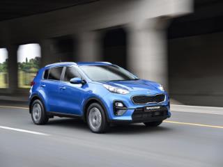How to top up screen wash on a Kia Sportage