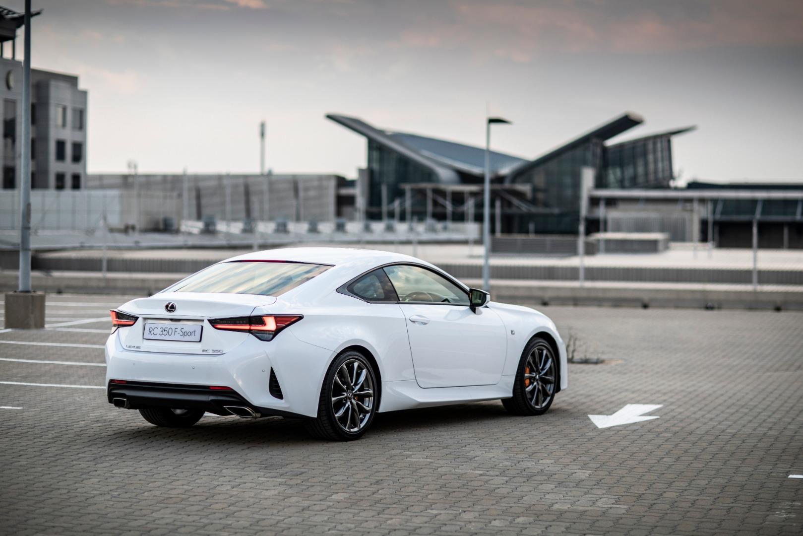 Lexus RC