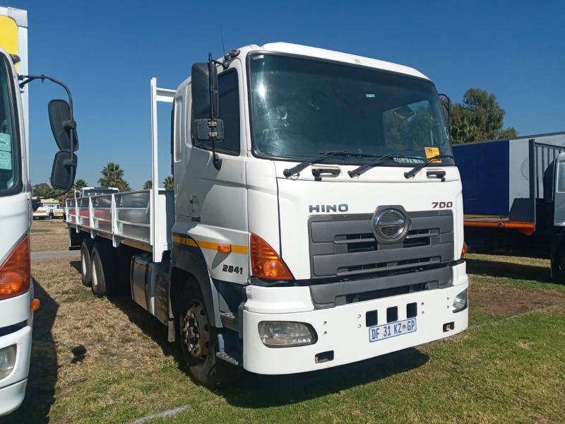 Hino 700 Series for sale in Boksburg - ID: 26074569 - AutoTrader