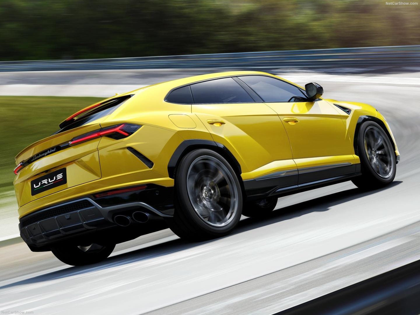 Top 4 Lamborghini Urus articles on AutoTrader - Buying a Car - AutoTrader