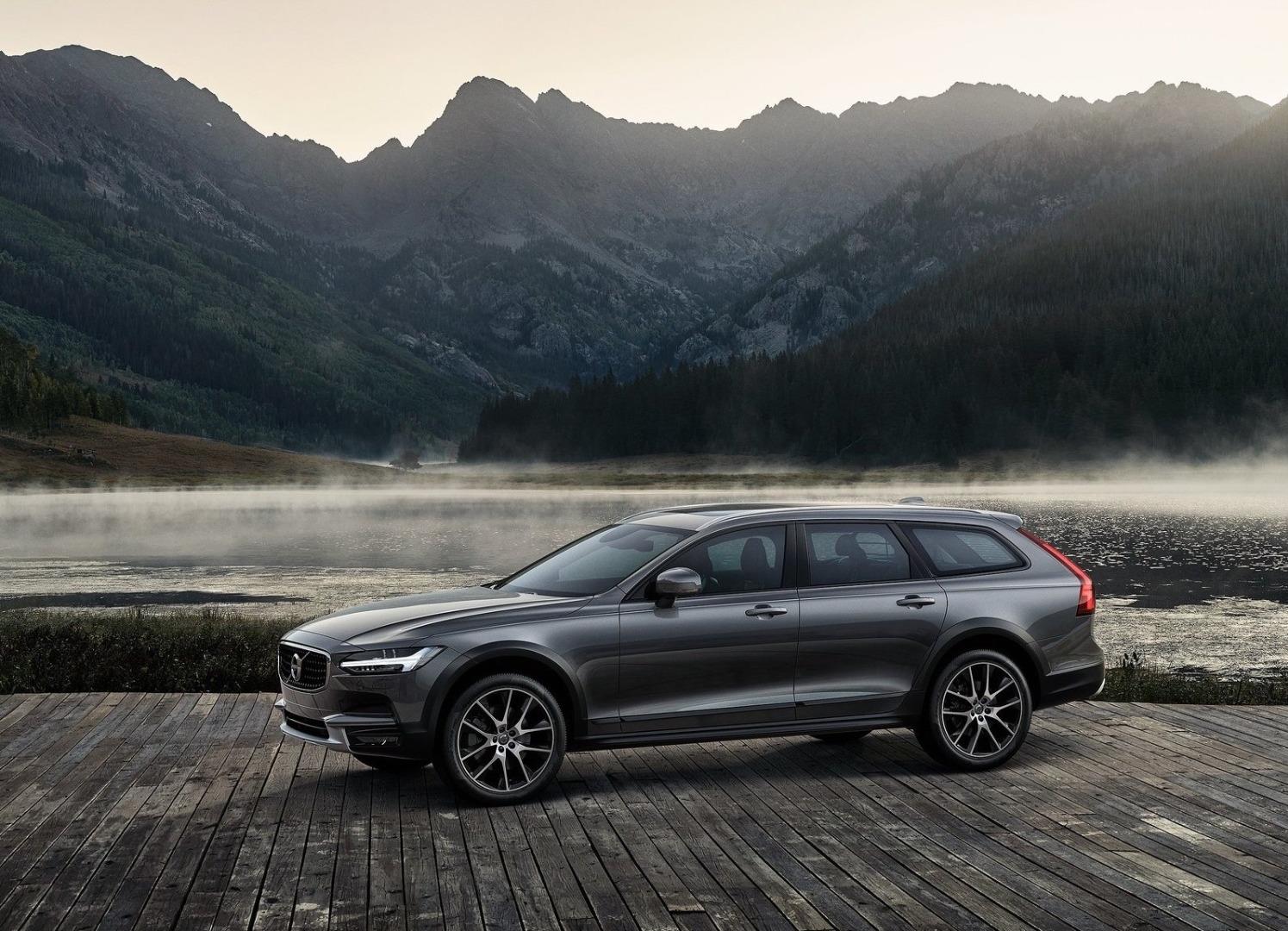 Volvo V90 Cross Country