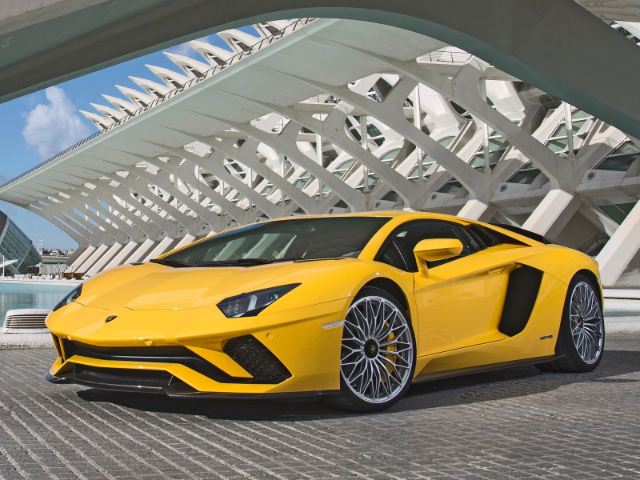 The best official Lamborghini Aventador offers AutoTrader found ...