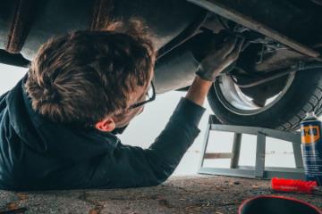 How do I know if my car has been serviced?