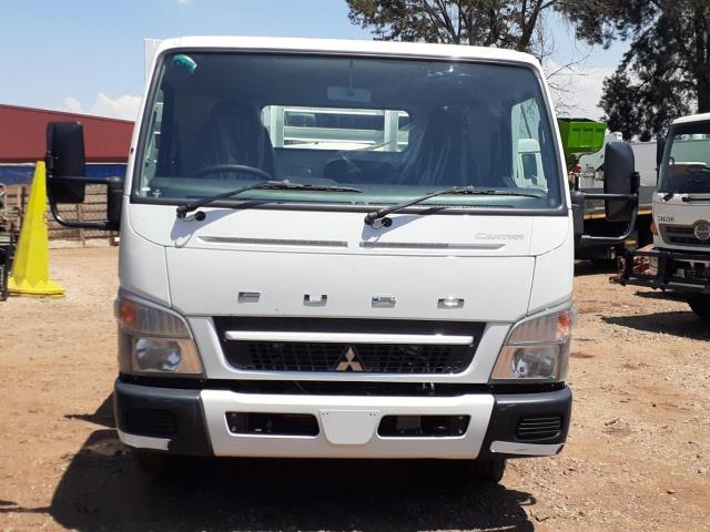 Mitsubishi FUSO fe6-109 D and O Truck and Plant