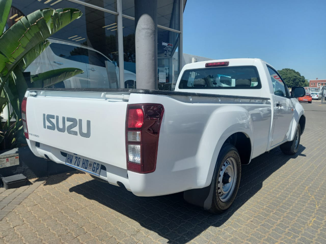What is the cheapest Isuzu you can buy? - Automotive News - AutoTrader