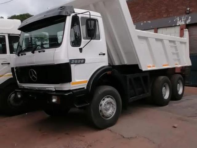 Mercedes-benz 10 Cube Tipper Trucks For Sale In South Africa - Autotrader