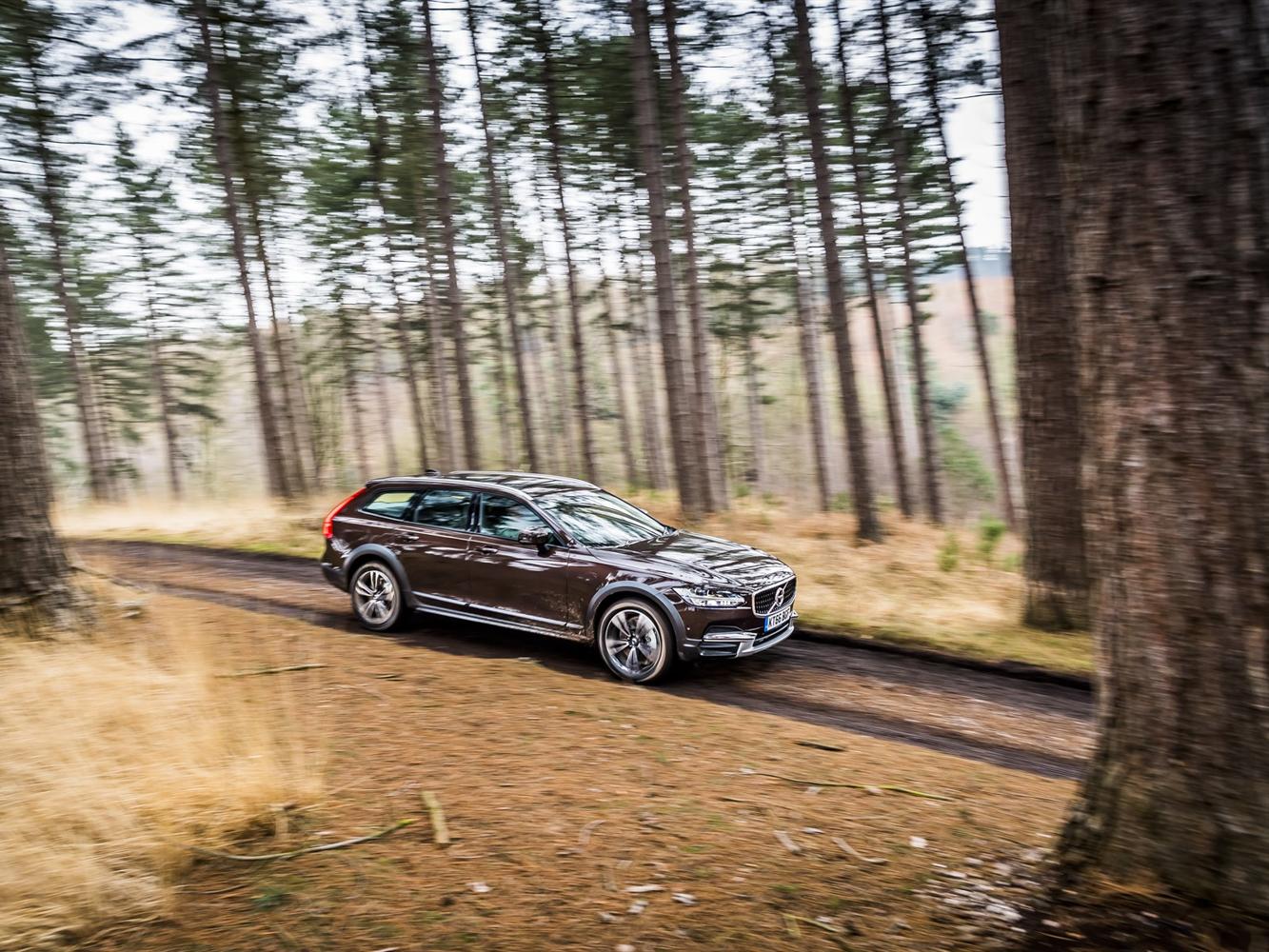 Volvo V90 Cross Country