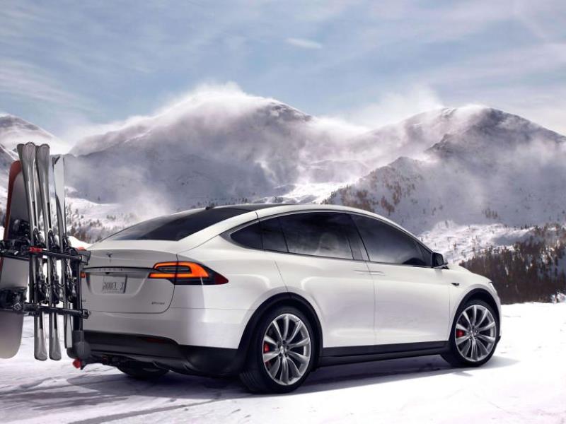 Teslas Pioneering Suv Model X Is Finally Here Motoring