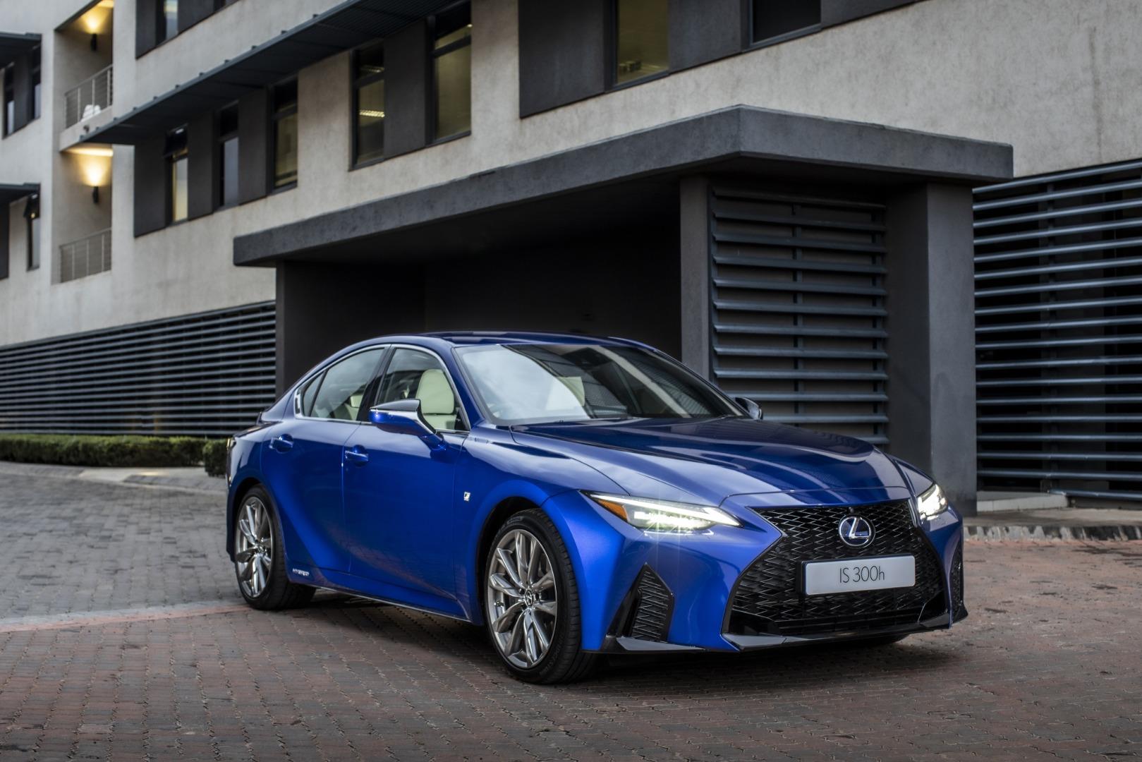 Everything that you need to know about the Lexus IS - Buying a Car ...