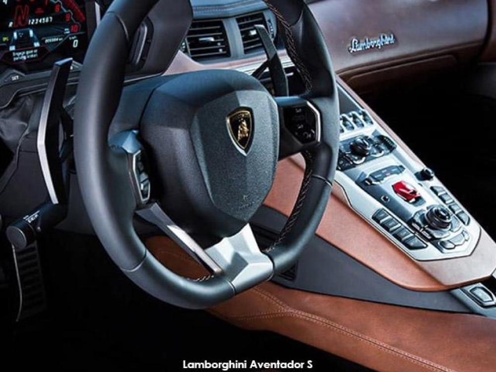 Lamborghini Aventador