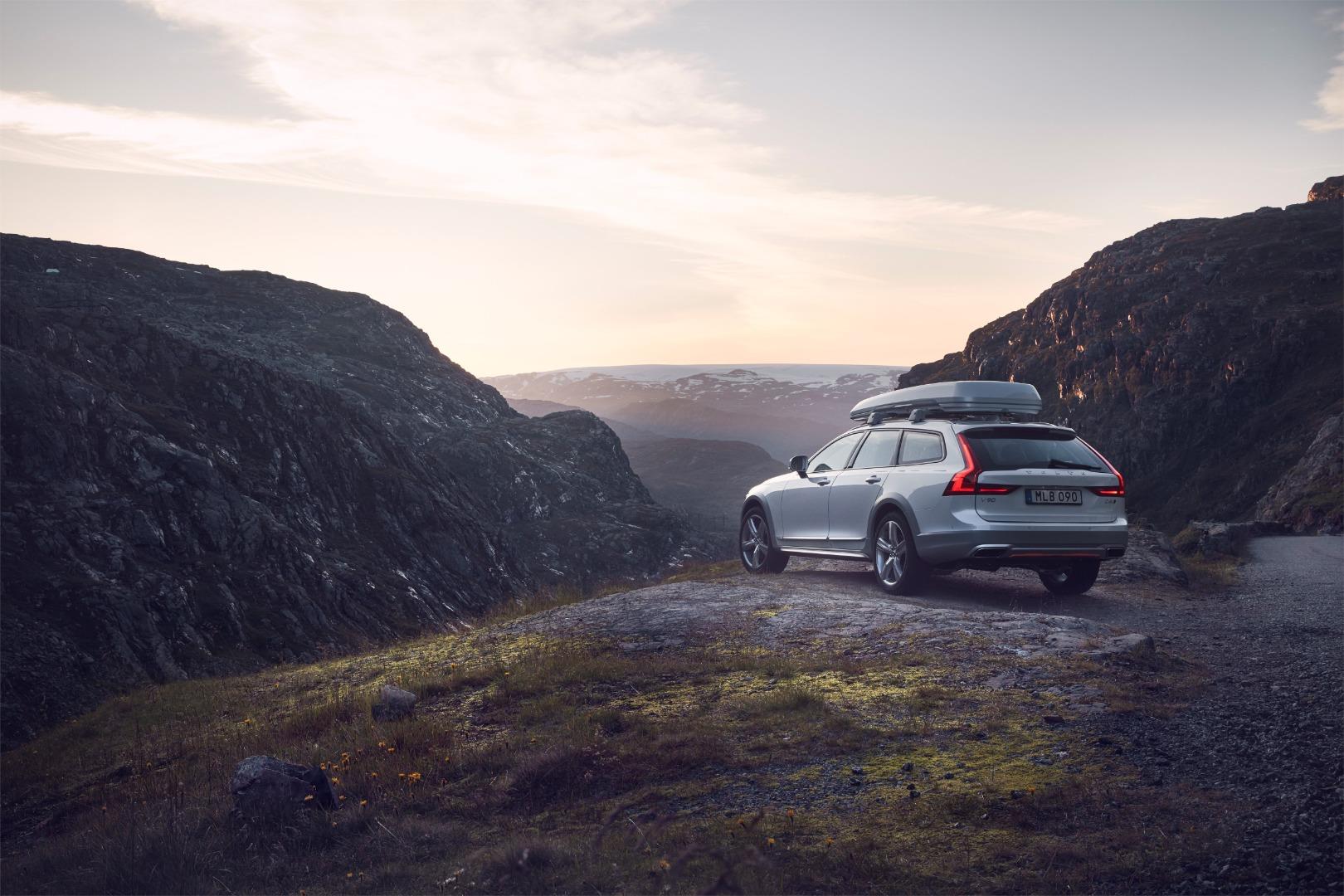 Volvo V90 Cross Country