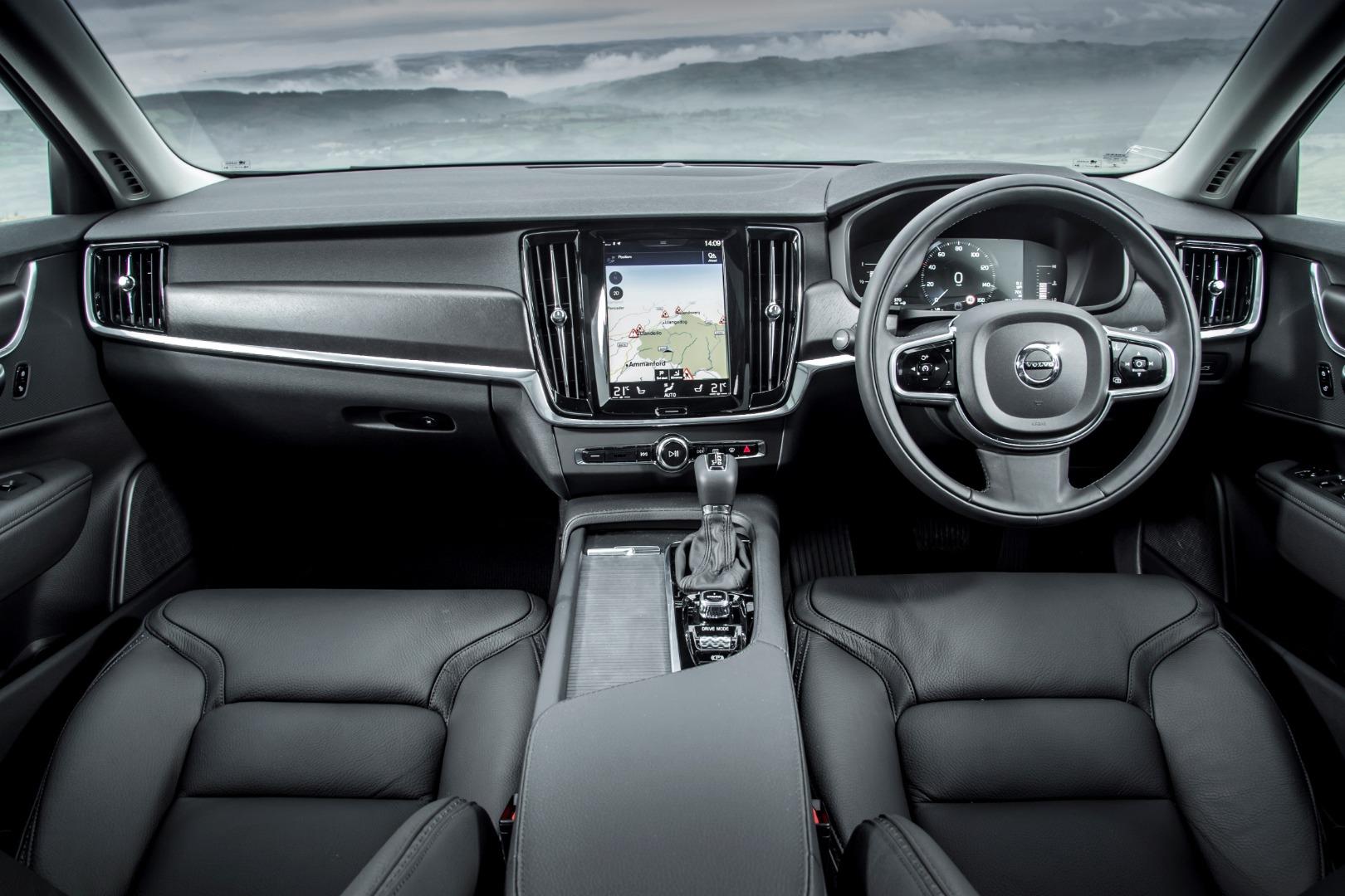 Volvo V90 Cross Country