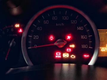 Maruti swift deals dashboard indicators meaning