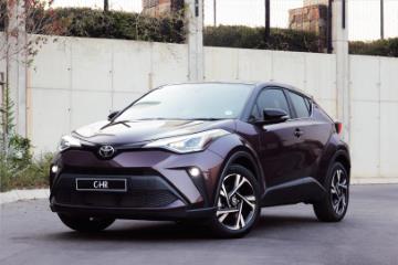 Toyota C-HR 1,2T Luxury (2022) Review