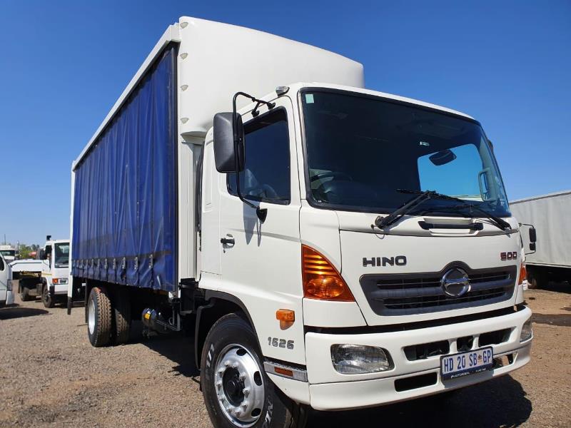 Hino 500 Series 1626 TAUTLINER For Sale In Vereeniging - ID: 26658657 ...