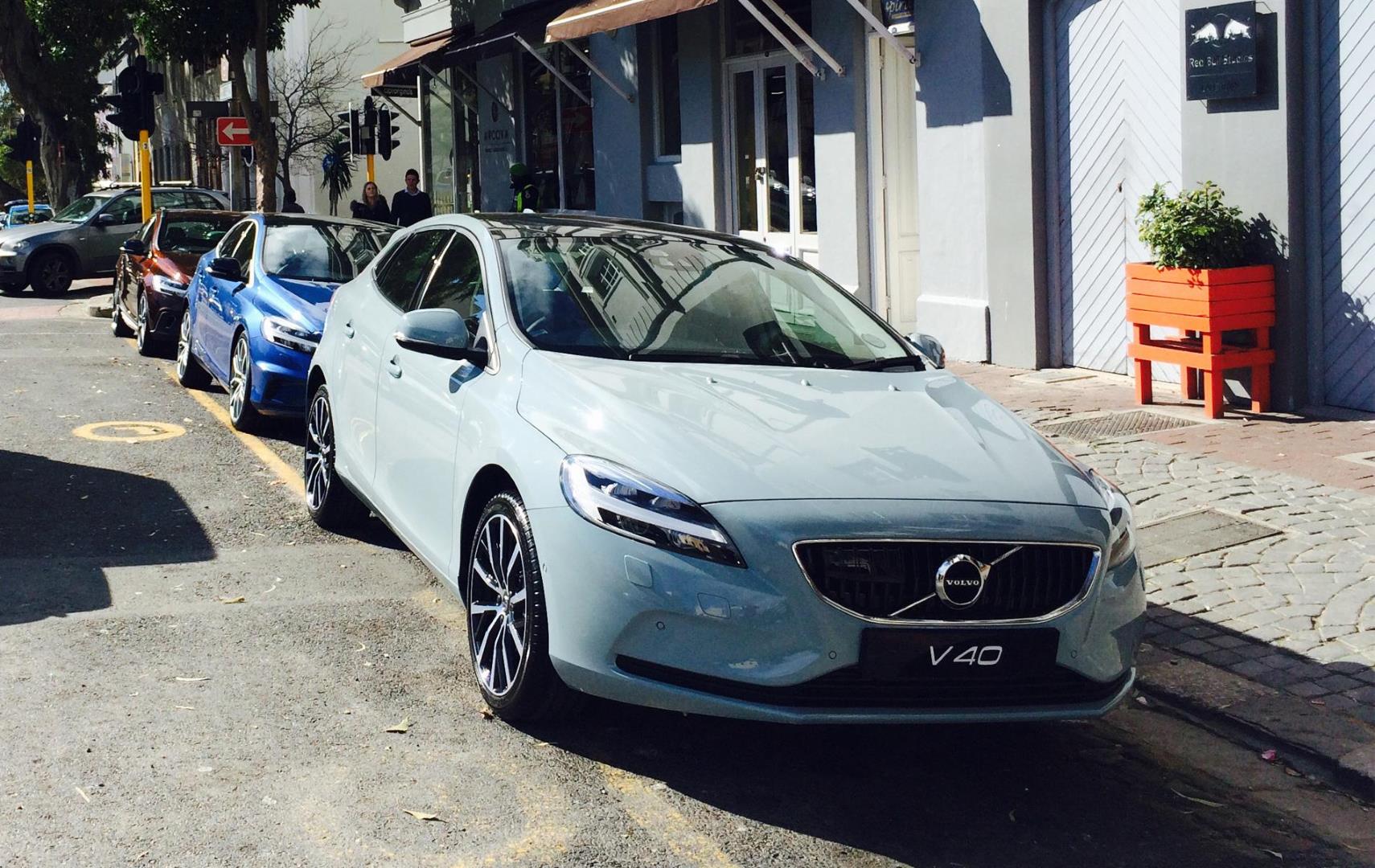 Volvo V40