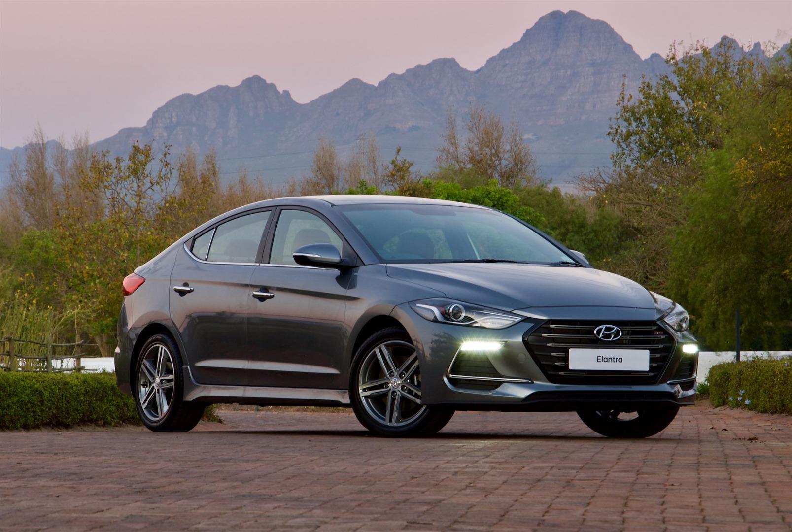 everything-you-need-to-know-about-the-hyundai-elantra-buying-a-car