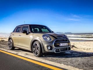 13 Reasons Why... the new MINI is better.
