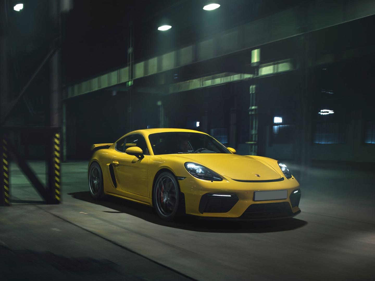 Porsche 718 Cayman