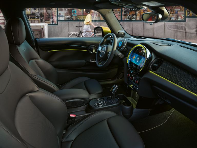 Everything you need to know about the Mini Cooper SE - Automotive News ...