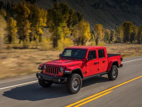 Jeep Gladiator vs Toyota Land Cruiser vs Ford Raptor: Which one has the best infotainment system