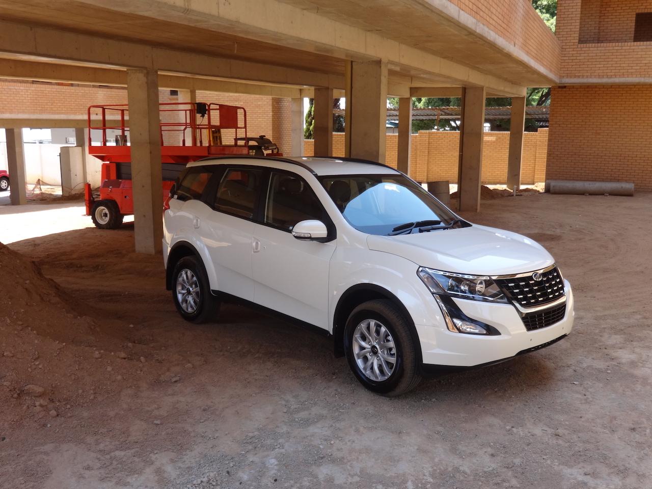Mahindra KUV100