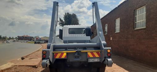 2011 Mitsubishi FUSO FV26:310 for sale