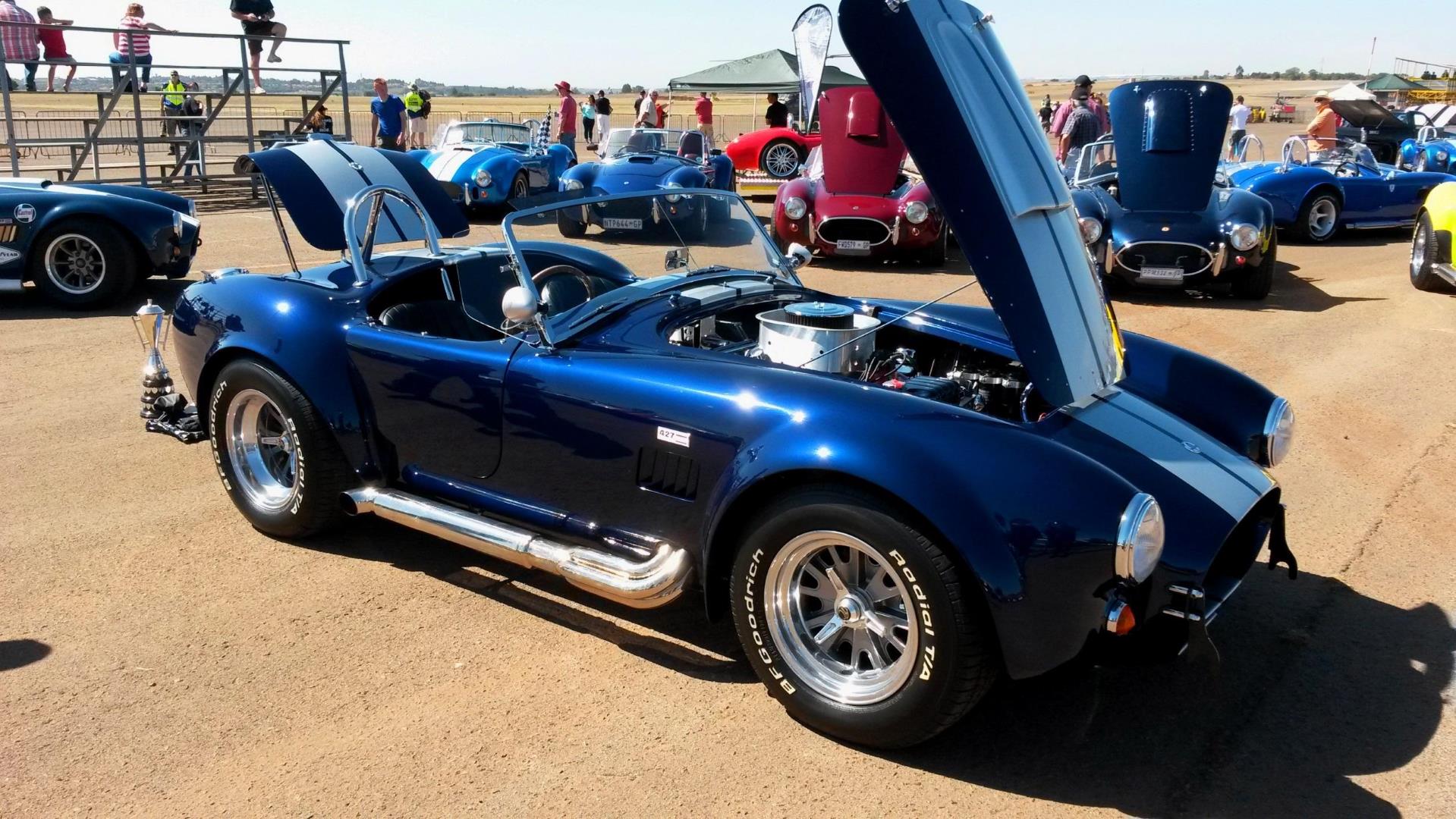 The Day a Cobra went completely unnoticed - Expert AC Cobra Car Reviews