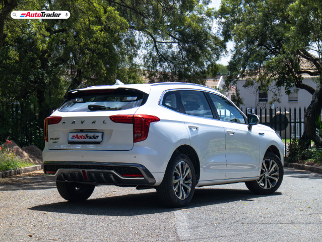 Haval Jolion HEV (2023) - Review - Hybrid drive for the masses - Expert ...