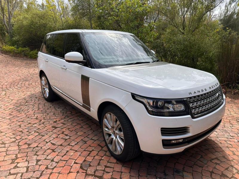 2013 Land Rover Range Rover Vogue SE SDV8