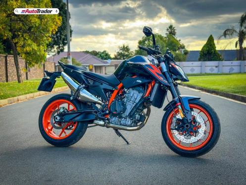 KTM 890 Duke R