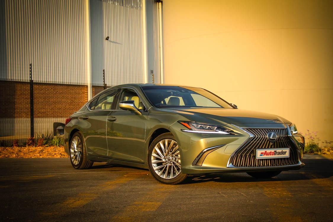 Lexus ES