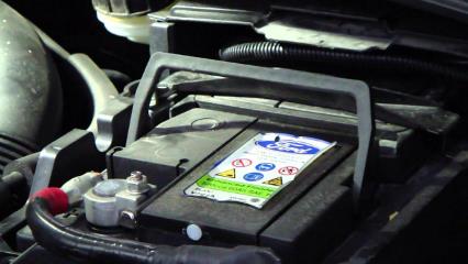 How to replace the car battery in your Ford Focus