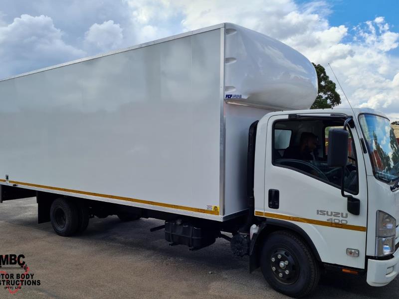 Isuzu N Series Npr 400 Amt Insulated Van Body For Sale In Kempton Park