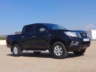 How to change wiper blades on a Nissan Navara