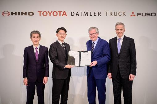 Breaking news: Hino and Fuso to merge