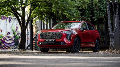 Haval Jolion S vs Omoda C5 vs Renault Captur: Which one has the lowest running costs?