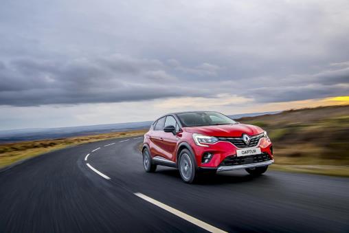 Does the 2023 Renault Captur have a sunroof?