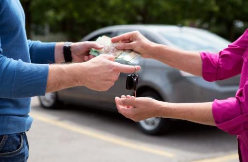 Rules to sell a car while it's still financed