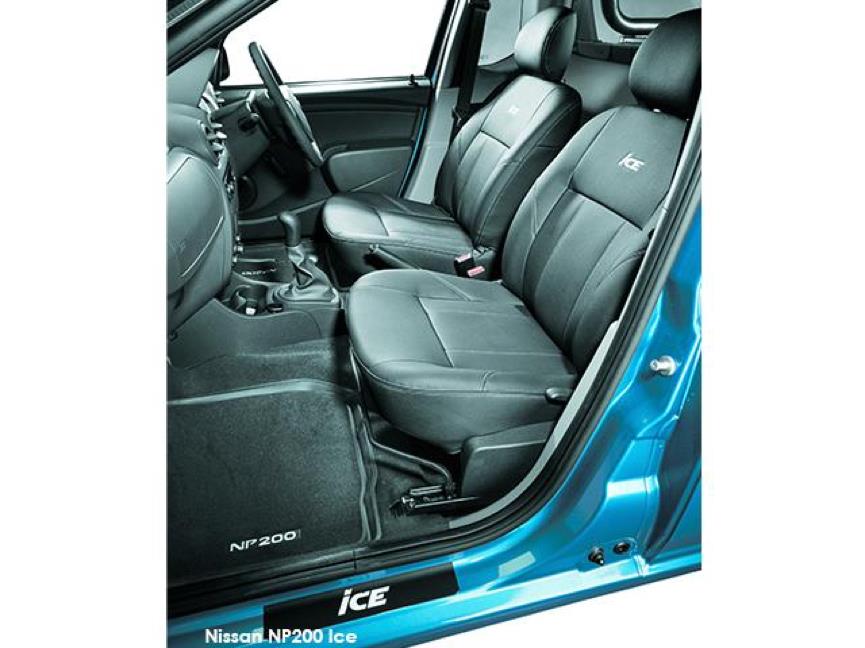 Nissan NP 200