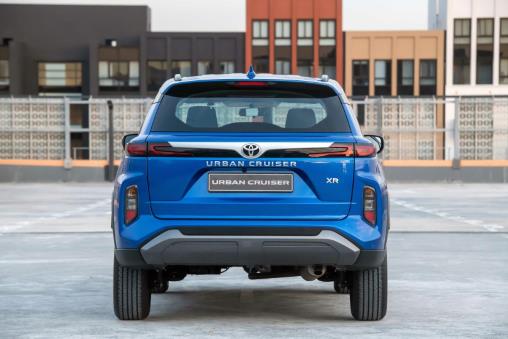 How many airbags does a Toyota Urban Cruiser have?