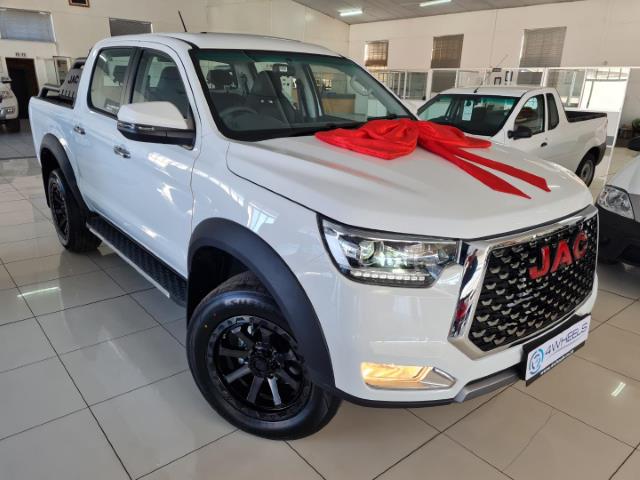 https://img.autotrader.co.za/25948042/Crop640x480